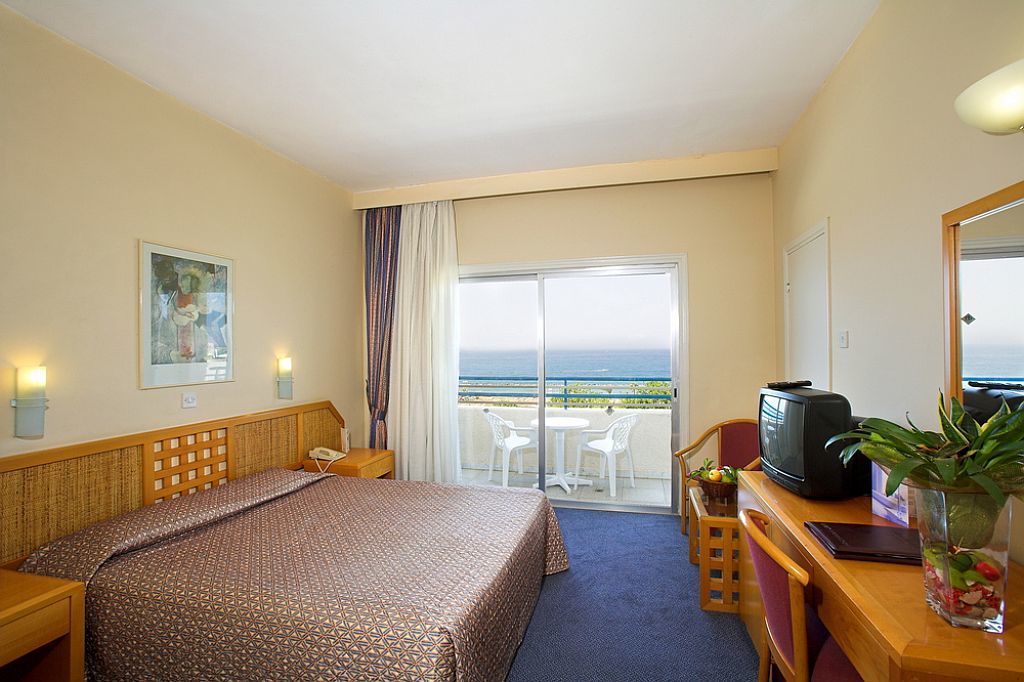 Aloe Hotel Paphos Exterior foto